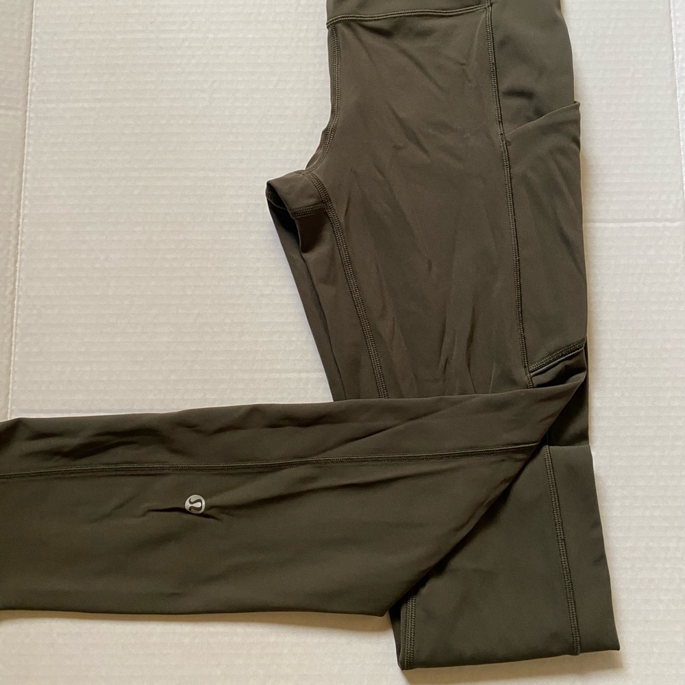 Lululemon Speed Up Tight *Full-On Luxtreme 28"